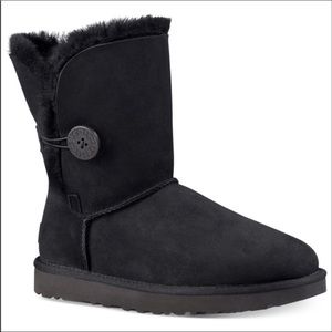 Ugg. Bailey Button black boots